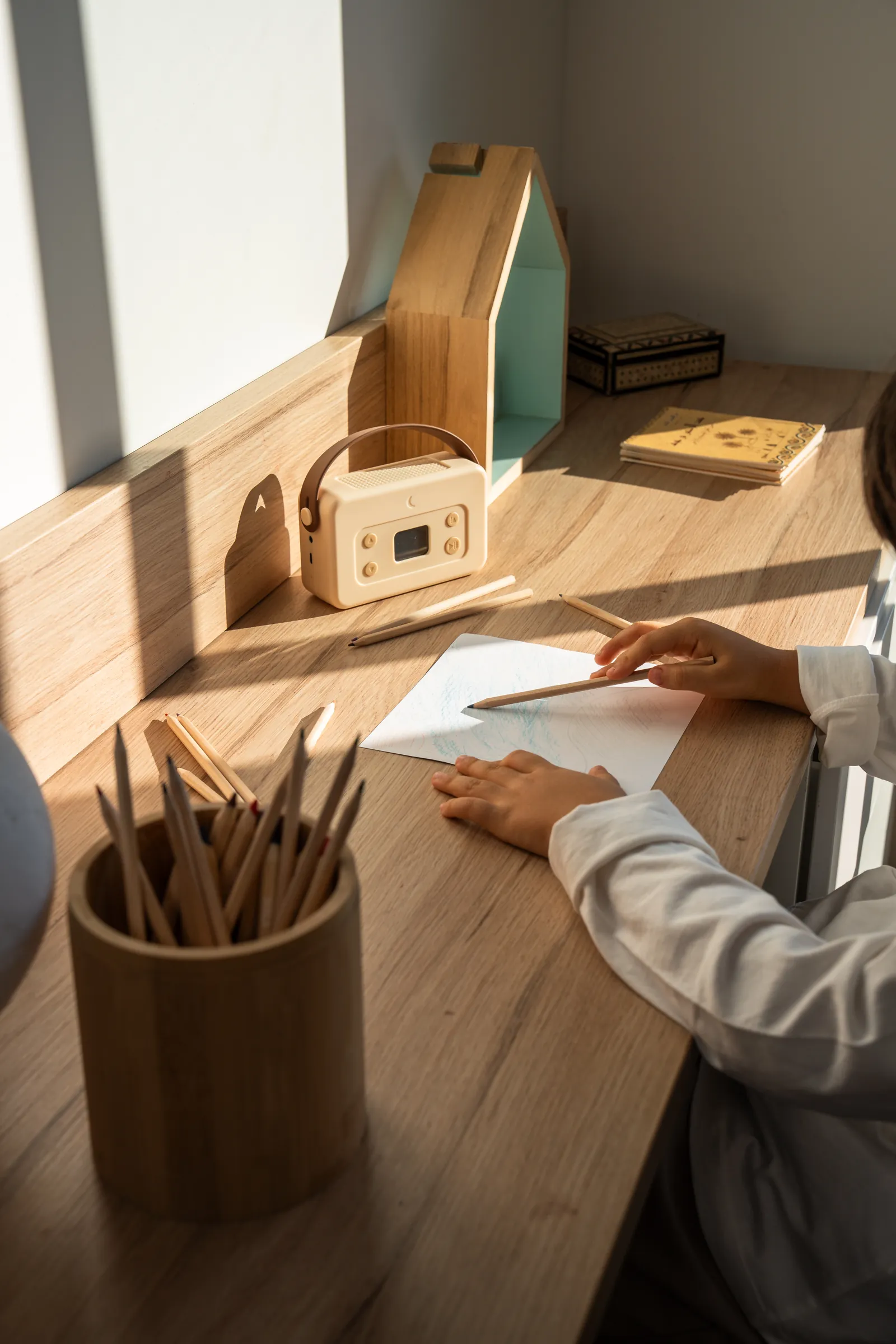 6 activités à faire à la maison avec la boîte à histoires Alif
